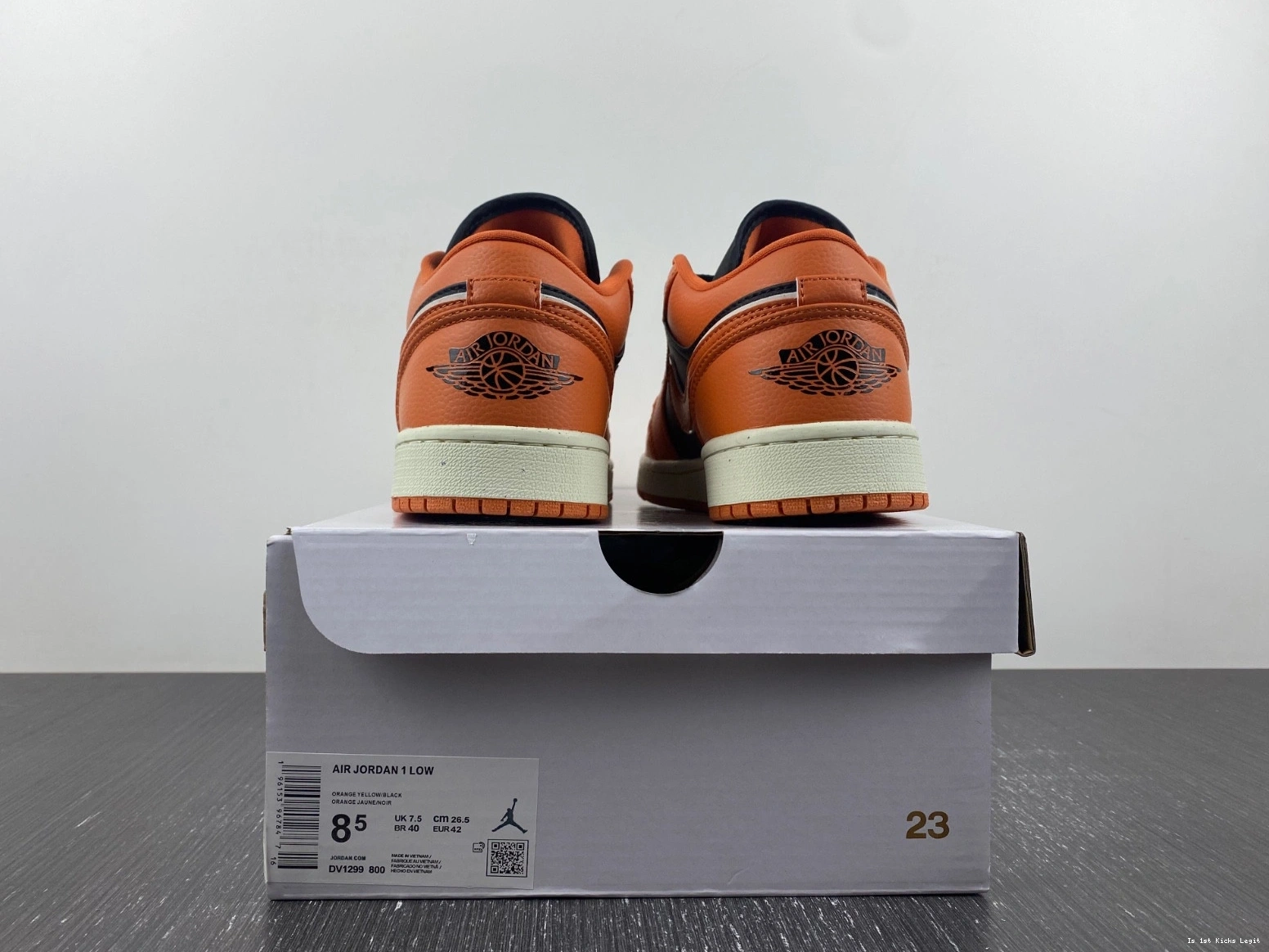 Jordan DV1299-800 Spice 1 WMNS Sport Low Air 0215